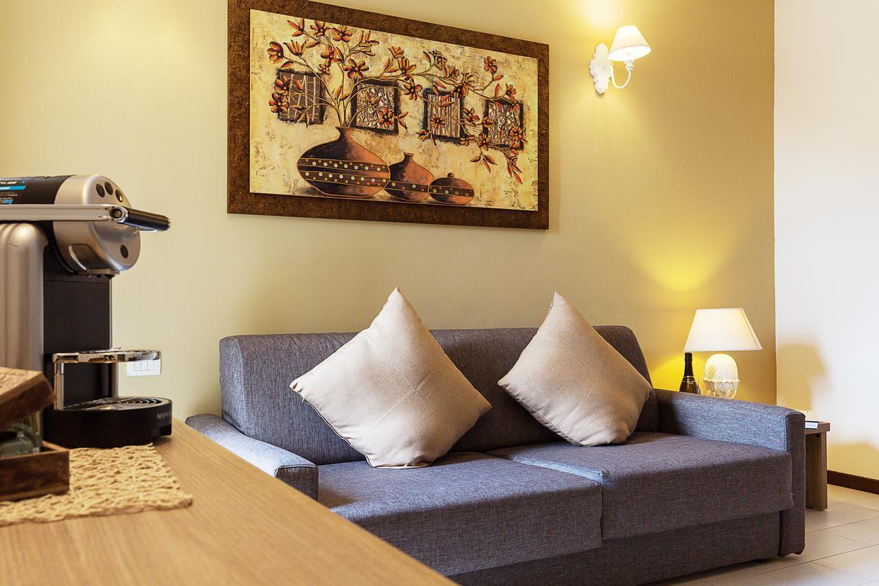 One-Bedroom Apartment with Terrace,665322144:JPEG